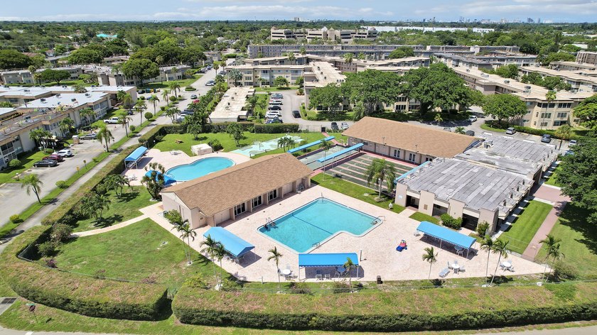 Turn-Key 1/1 Condo with Lake Views - Lakeside Village 55+ Ready - Beach Condo for sale in Palm Springs, Florida on Beachhouse.com