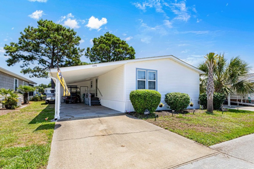 Welcome to your dream beachside retreat in the heart of Surfside - Beach Home for sale in Surfside Beach, South Carolina on Beachhouse.com