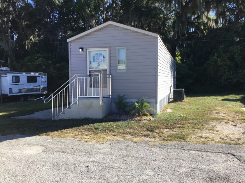 This 2019 one bedroom, one bath home is practically new! The - Beach Home for sale in Titusville, Florida on Beachhouse.com