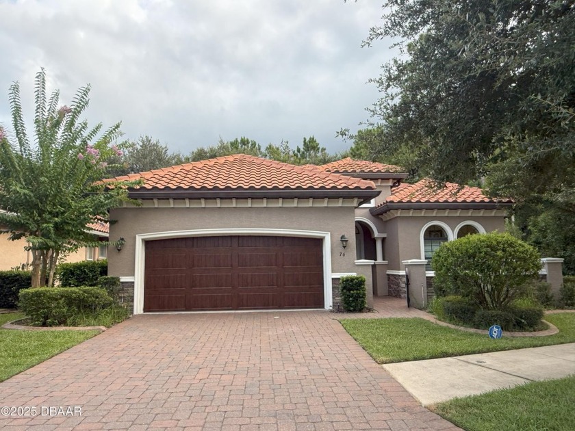 Move-In Ready!!! 3 bedrooms, 2 baths. Covered screened lanai - Beach Home for sale in Ormond Beach, Florida on Beachhouse.com