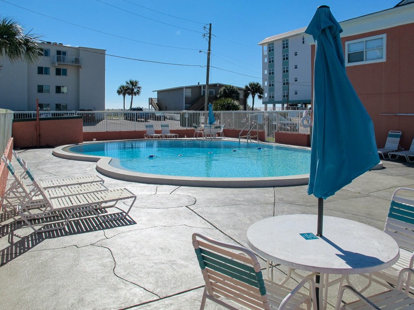 PRICE IMPROVED! Charming unit in Gulf-side Tropical Isle - Beach Condo for sale in Fort Walton Beach, Florida on Beachhouse.com