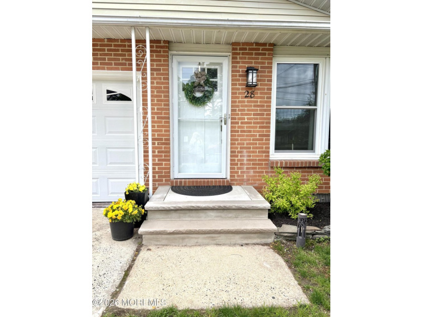 55+ MOVE IN READY lovely duplex residence in desirable FAWN - Beach Condo for sale in Manahawkin, New Jersey on Beachhouse.com