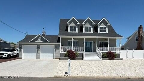 Custom shore colonial home situated on a lagoon! Meticulously - Beach Home for sale in Forked River, New Jersey on Beachhouse.com