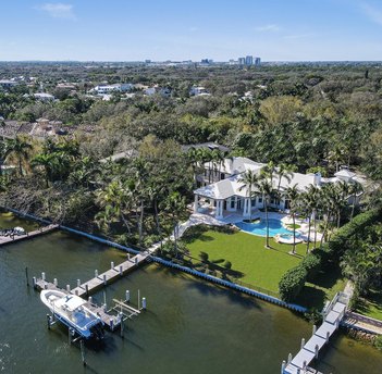 A truly unique opportunity awaits with this exceptional piece of - Beach Home for sale in Palm Beach Gardens, Florida on Beachhouse.com