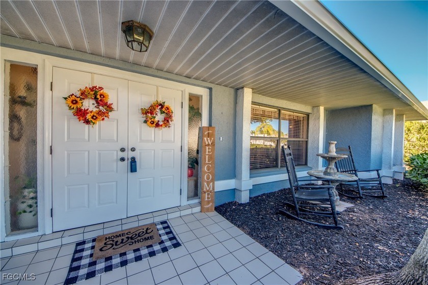 In the desirable Riverbend Subdivision! Motivated seller! This - Beach Home for sale in North Fort Myers, Florida on Beachhouse.com