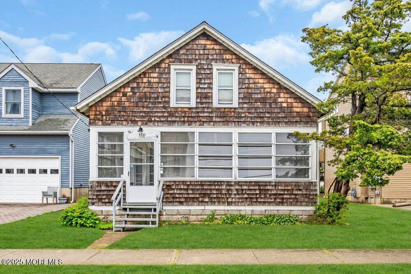 ** Unleash Your Vision in the Heart of Seaside Park!** Step into - Beach Home for sale in Seaside Park, New Jersey on Beachhouse.com