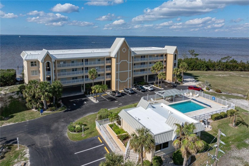TOP-FLOOR END UNIT IN POINTS WEST W/FULL HARBOR VIEW, PRIVATE - Beach Condo for sale in Punta Gorda, Florida on Beachhouse.com