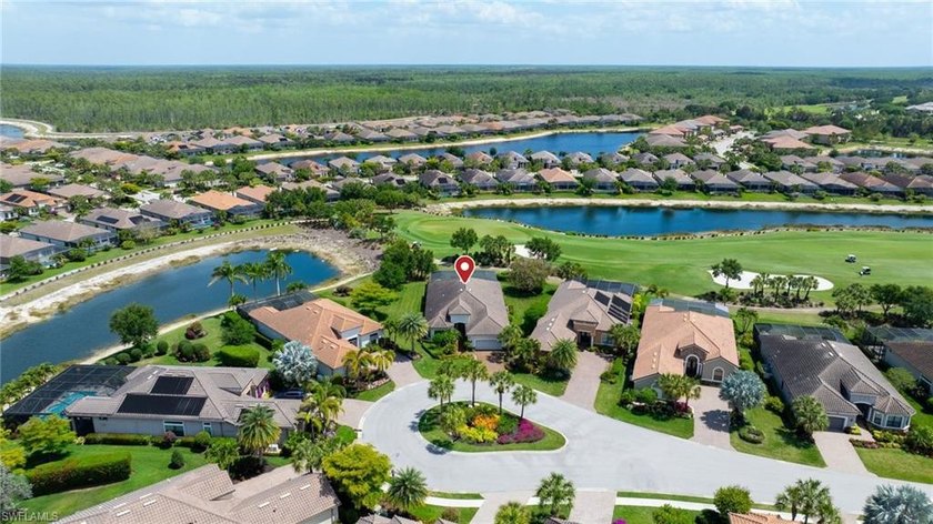 FULL GOLF MEMBERSHIP INCLUDED! A LOT to Love! This highly sought - Beach Home for sale in Naples, Florida on Beachhouse.com