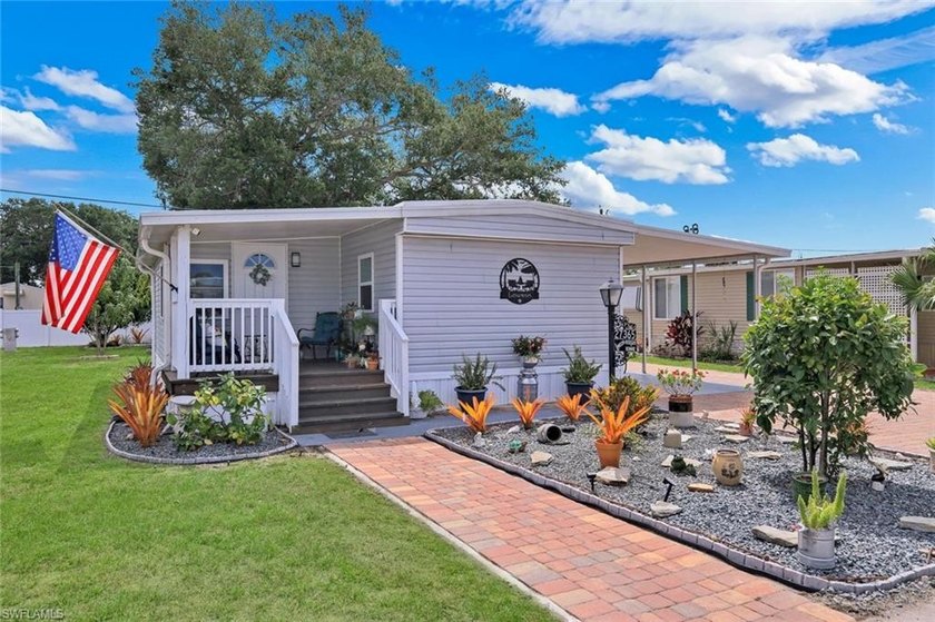 Welcome to your Florida lifestyle-whether you're retiring - Beach Home for sale in Bonita Springs, Florida on Beachhouse.com