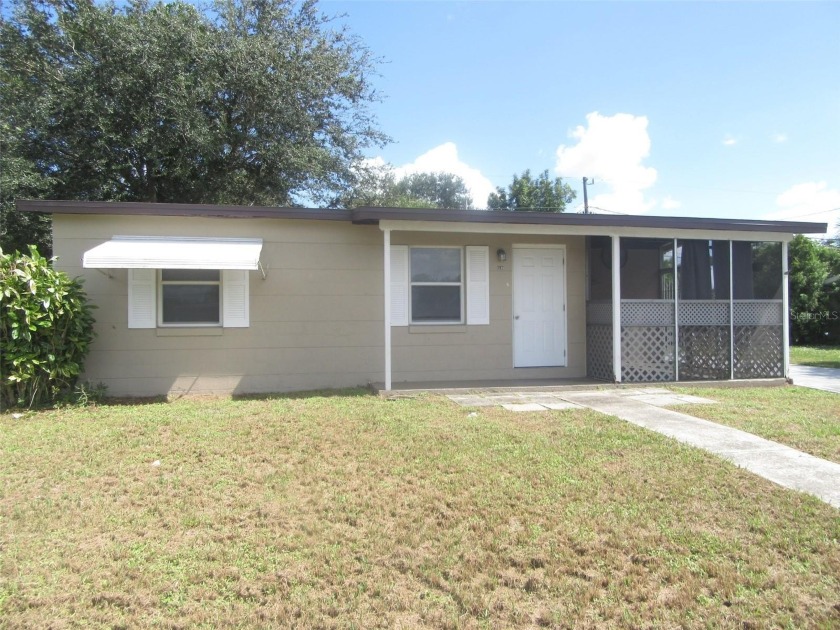 This charming 2 bedroom 1 bath home is ready to move in. Ceramic - Beach Home for sale in North Port, Florida on Beachhouse.com