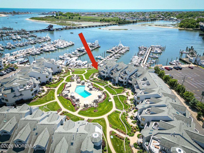 Exceptional END unit in one of Brielle's most coveted waterfront - Beach Home for sale in Brielle, New Jersey on Beachhouse.com