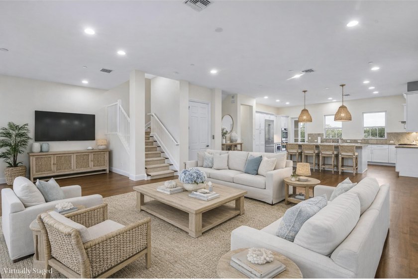 One-of-a-kind luxury townhome in Tierra Del Sol, an exclusive - Beach Townhome/Townhouse for sale in Jupiter, Florida on Beachhouse.com