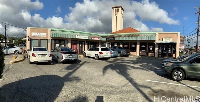 WELL MAINTAINED STRIP MALL IN THE BUSY INDUSTRIAL / RESIDENTIAL - Beach Commercial for sale in Honolulu, Hawaii on Beachhouse.com