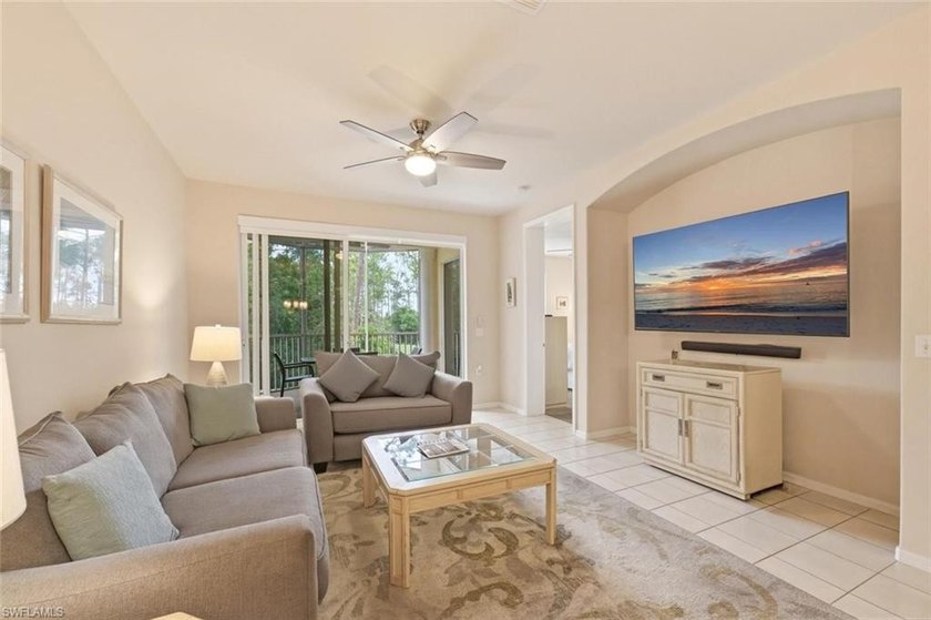 Beautifully appointed 2-bedroom, 2-bath condo offered turnkey - Beach Condo for sale in Naples, Florida on Beachhouse.com