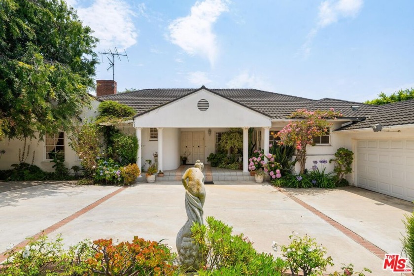 Welcome to an unparalleled opportunity at 13716 W Sunset Blvd - Beach Home for sale in Pacific Palisades, California on Beachhouse.com