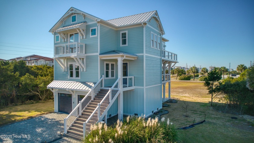 Custom-built 4BR/3.5BA coastal home in a sought-after North - Beach Home for sale in North Topsail Beach, North Carolina on Beachhouse.com