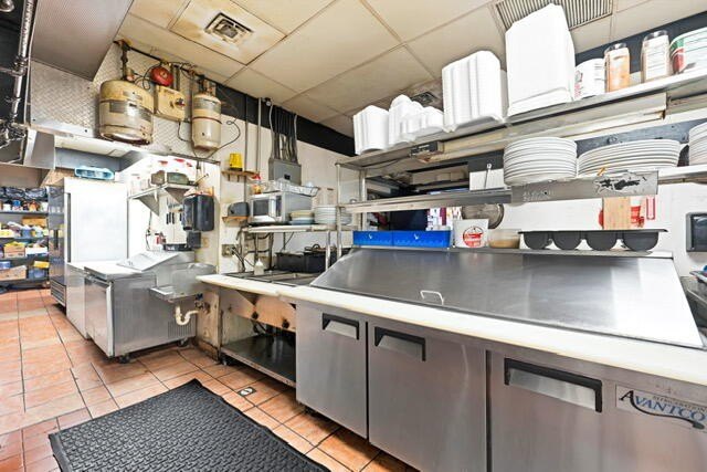 Exceptional opportunity to own a fully operational, beautifully - Beach Commercial for sale in Fort Lauderdale, Florida on Beachhouse.com