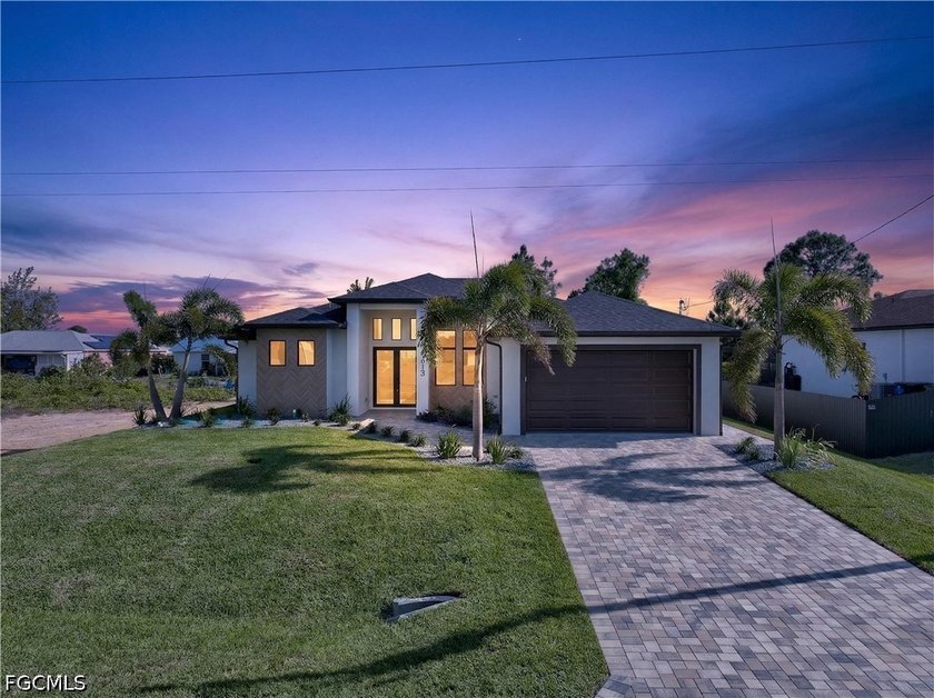 Modern, bright, and airy new construction in Lehigh Acres - Beach Home for sale in Lehigh Acres, Florida on Beachhouse.com