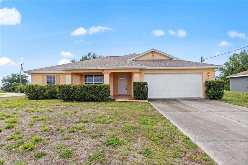 THIS wonderful property is NOW AVAILABLE on an oversized corner - Beach Home for sale in Lehigh Acres, Florida on Beachhouse.com