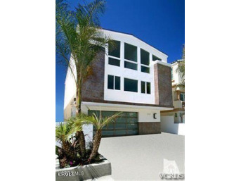 This ocean front 3 story~4 bedroom/4 bathroom with apprx. 3800+ - Beach Home for sale in Oxnard, California on Beachhouse.com