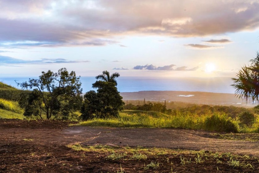 Build Your Dream Home  with this great Opportunity to buy vacant - Beach Lot for sale in Holualoa, Hawaii on Beachhouse.com