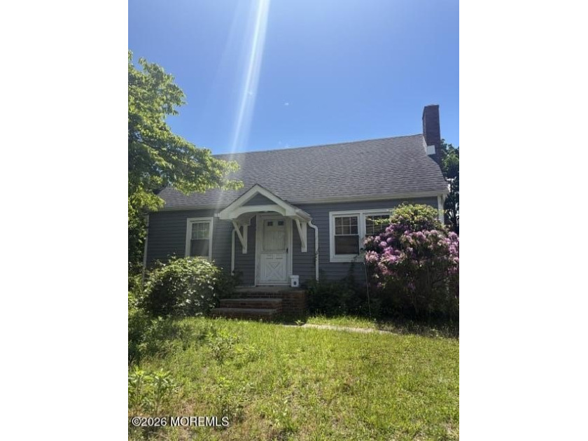 Opportunity awaits at 4 Shadow Lake Drive in the highly - Beach Home for sale in Red Bank, New Jersey on Beachhouse.com