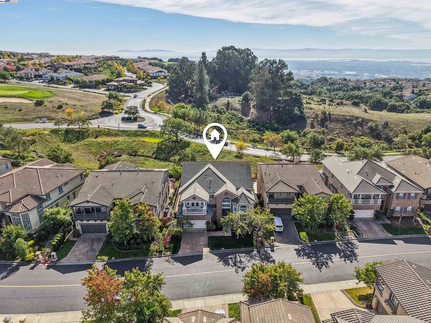 Nestled in the prestigious Stonebrae community, this spacious - Beach Home for sale in Hayward, California on Beachhouse.com