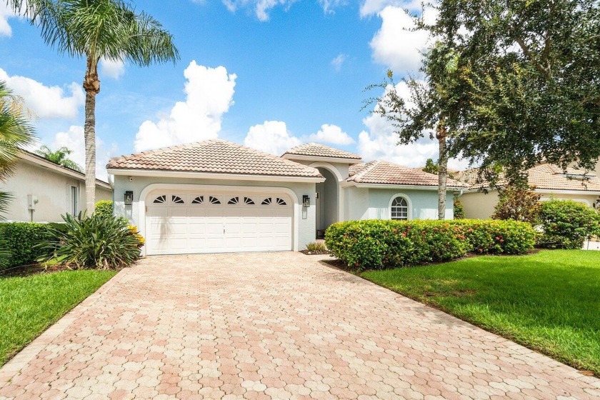 Stunning single family home with courtyard pool and 285 square - Beach Home for sale in West Palm Beach, Florida on Beachhouse.com