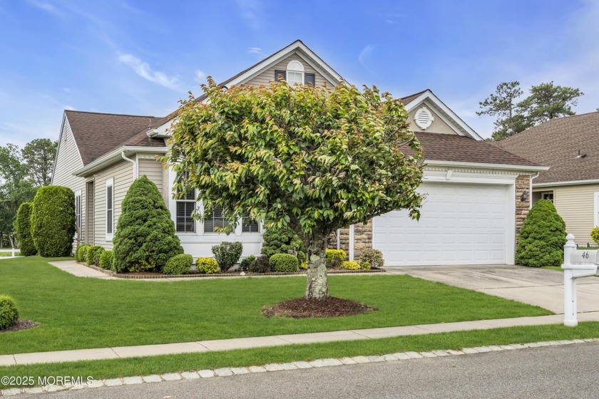 Exceptional Catalina model with 2 Bedrooms and Den with - Beach Home for sale in Waretown, New Jersey on Beachhouse.com