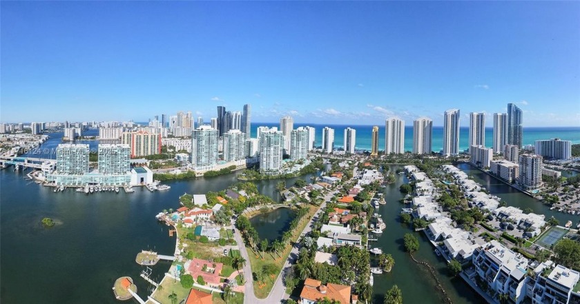 Originally a 3-bedroom, this spacious condo has been converted - Beach Condo for sale in Sunny Isles Beach, Florida on Beachhouse.com