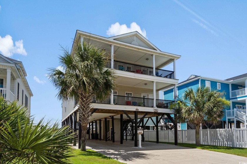 Welcome to your slice of coastal paradise in the heart of - Beach Home for sale in Murrells Inlet, South Carolina on Beachhouse.com