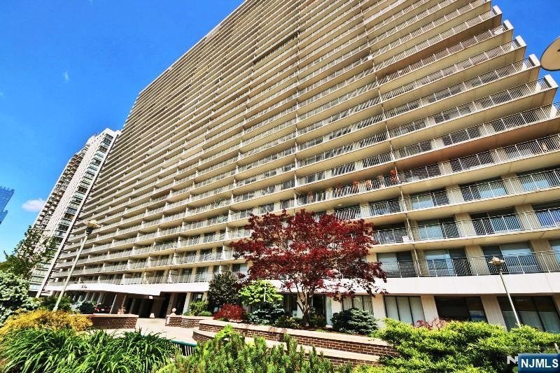 One of the most desirable apartments located in The Colony - Beach Other for sale in Fort Lee, New Jersey on Beachhouse.com