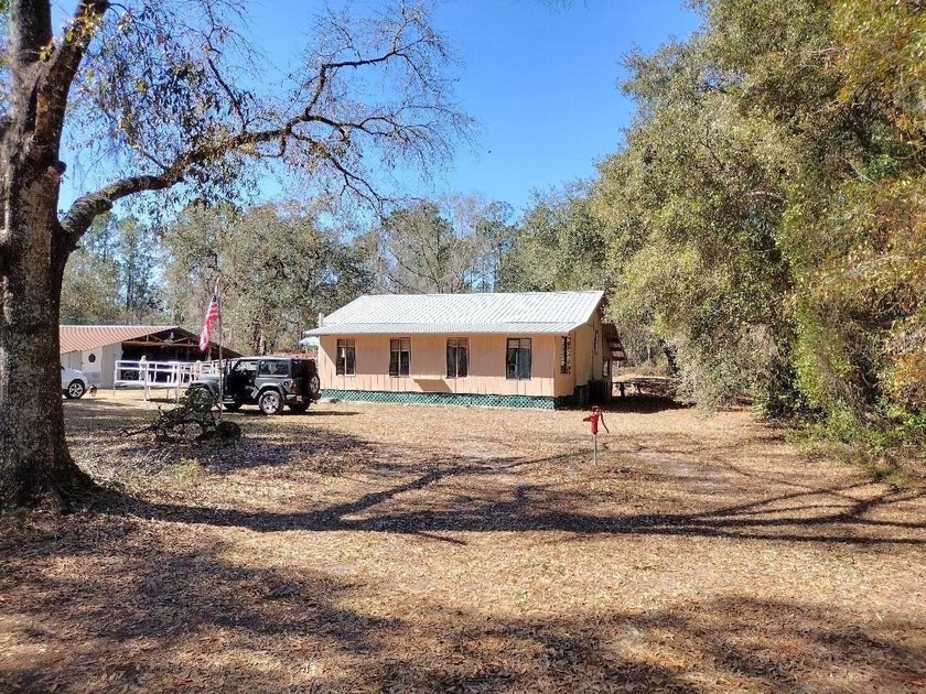 If you've been searching for a peaceful country retreat with - Beach Home for sale in Bunnell, Florida on Beachhouse.com