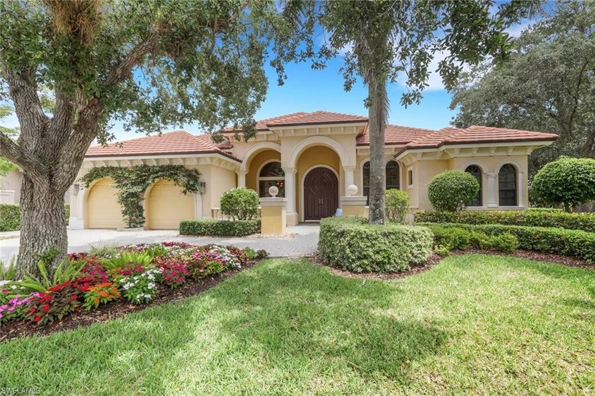 IMMEDIATE GOLF MEMBERSHIP AVAILABLE - PLUS, discover the appeal - Beach Home for sale in Bonita Springs, Florida on Beachhouse.com