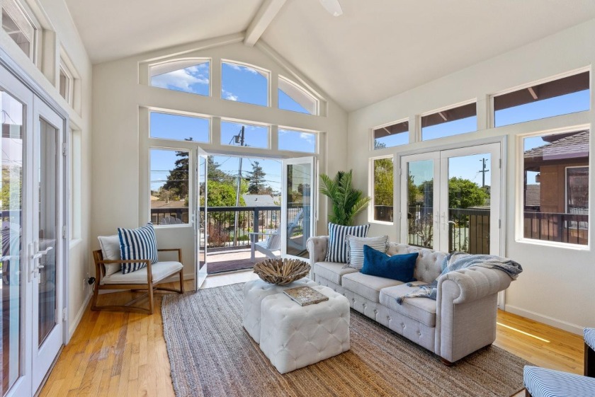 Don't miss this remarkable opportunity! This exquisite beach - Beach Home for sale in Santa Cruz, California on Beachhouse.com