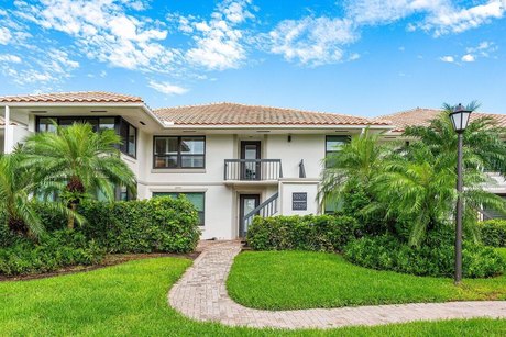 Picturesque double fairway views from this stunning 2nd floor, 3 - Beach Condo for sale in Boynton Beach, Florida on Beachhouse.com