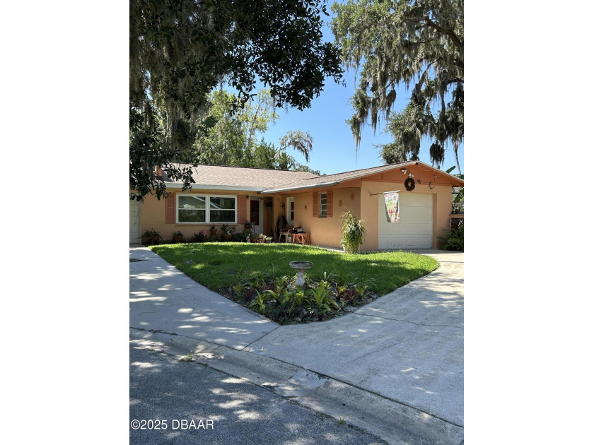 Beautiful 3-bedroom 2 bath Duplex for the first time homebuyer - Beach Home for sale in Holly Hill, Florida on Beachhouse.com