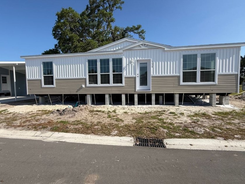 Welcome to Winds of St. Armands South, a premier 55+ - Beach Home for sale in Sarasota, Florida on Beachhouse.com