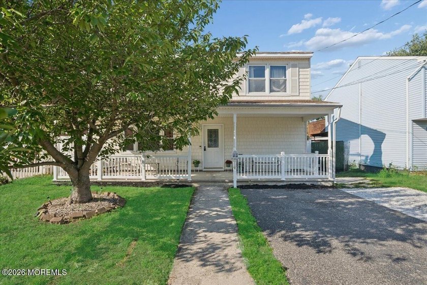 2 blocks from the beach, this 4 bedroom home checks many boxes! - Beach Home for sale in North Middletown, New Jersey on Beachhouse.com
