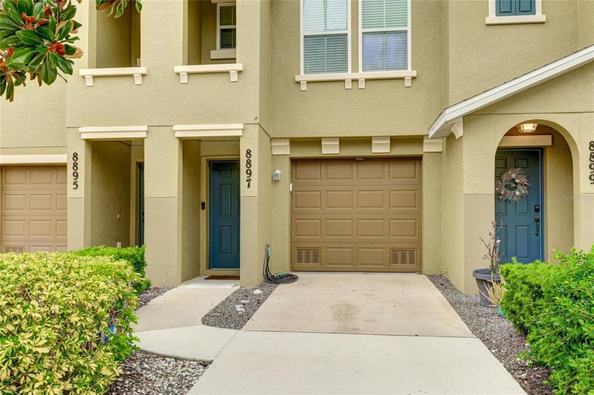 Enjoy living very close to Lakewood Ranch Main Street! You will - Beach Condo for sale in Lakewood Ranch, Florida on Beachhouse.com