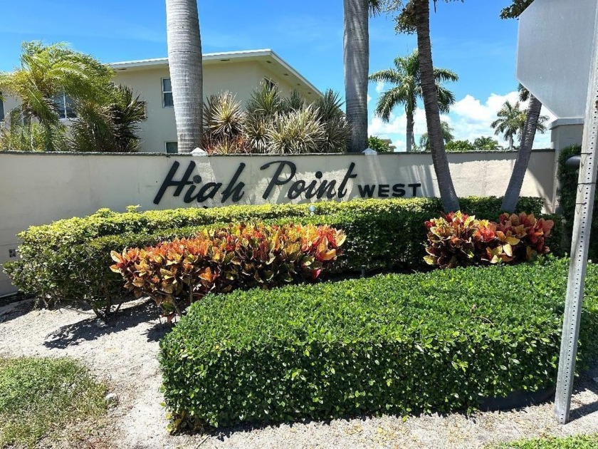 Charming first-floor end-unit in the Active Adult community of - Beach Home for sale in Boynton Beach, Florida on Beachhouse.com