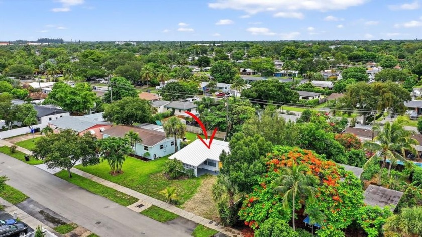 CHARMING 3 BEDROOM, 2 BATH HOME LOCATED IN THE DESIRABLE - Beach Home for sale in Fort Lauderdale, Florida on Beachhouse.com
