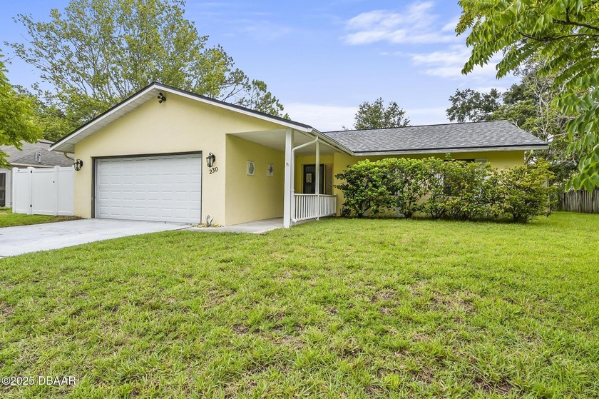 WATERFRONT LIVING on a FRESH-WATER CANAL ... 230 Beechwood Lane - Beach Home for sale in Palm Coast, Florida on Beachhouse.com