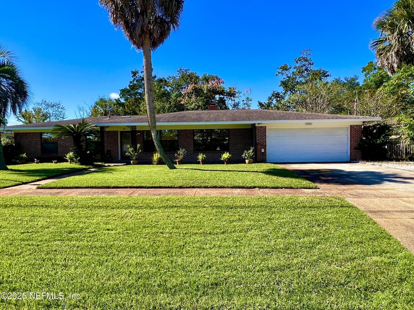 Welcome to 3962 Eunice Road, a beautifully maintained 3-bedroom - Beach Home for sale in Jacksonville, Florida on Beachhouse.com