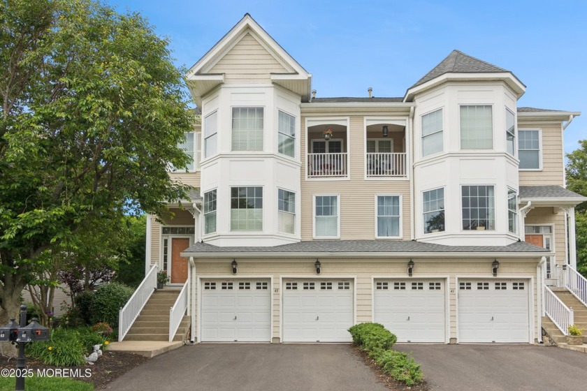 Welcome to this exceptional waterfront townhouse nestled in the - Beach Condo for sale in South Amboy, New Jersey on Beachhouse.com