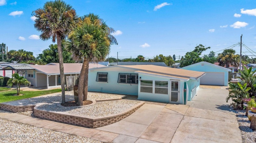 RARE 2-CAR DETACHED GARAGE! Brand new roof & fully remodeled - Beach Home for sale in Ormond Beach, Florida on Beachhouse.com