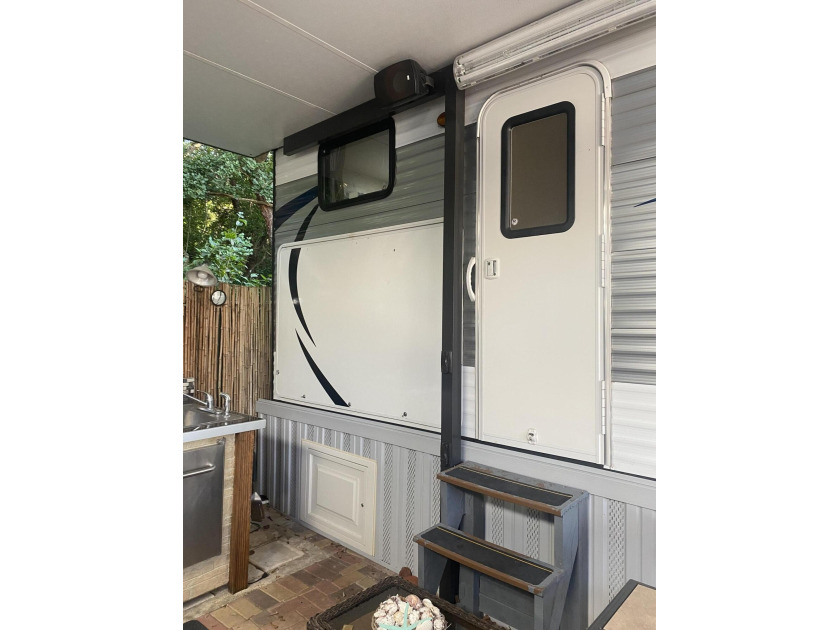 Beautiful RV home in the desired area of Calusa Campground - Beach Home for sale in Key Largo, Florida on Beachhouse.com