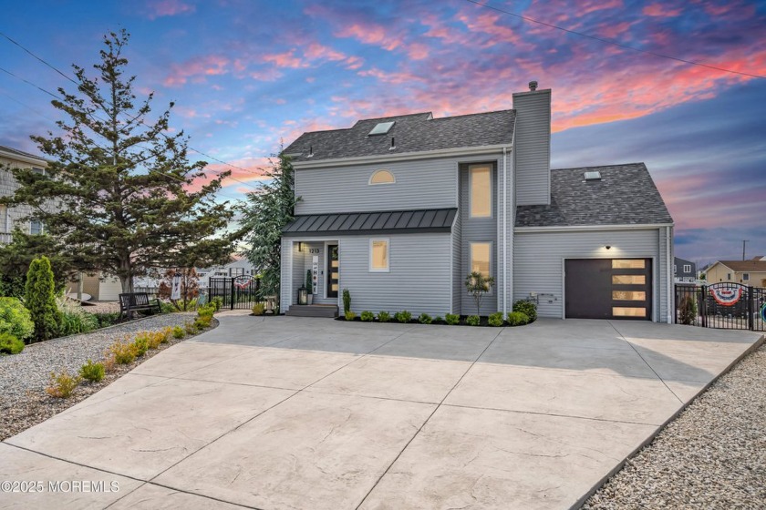 Modern waterfront gem located at the center of a cul-de-sac - Beach Home for sale in Forked River, New Jersey on Beachhouse.com