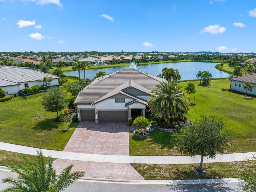 On one of the largest lots in Ancient Tree, this half-acre - Beach Home for sale in Palm Beach Gardens, Florida on Beachhouse.com