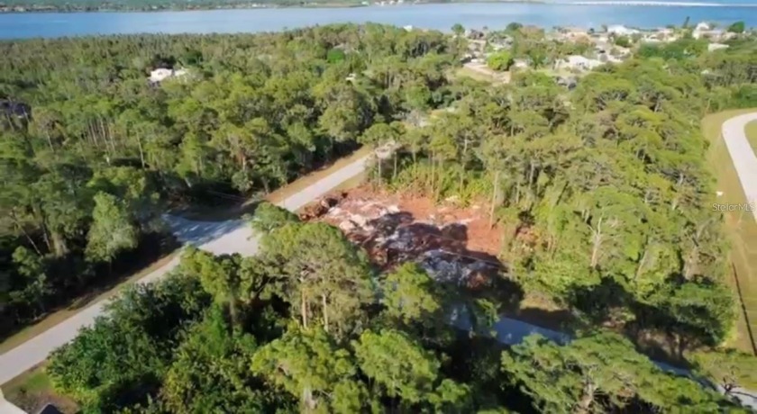Oversized corner lot, a rare find. Professionally cleared (May - Beach Lot for sale in Port Charlotte, Florida on Beachhouse.com